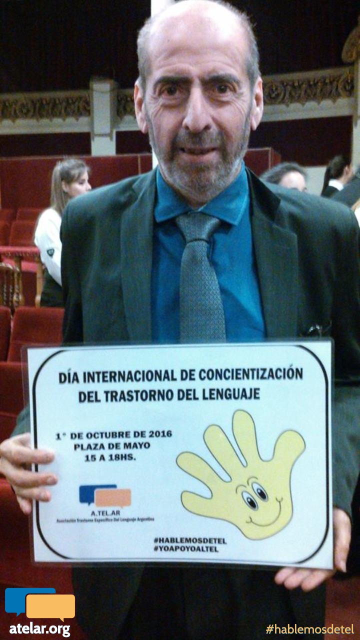 Hernando Arias difundiendo el Día Internacional de Concientización del Trastorno del Lenguaje