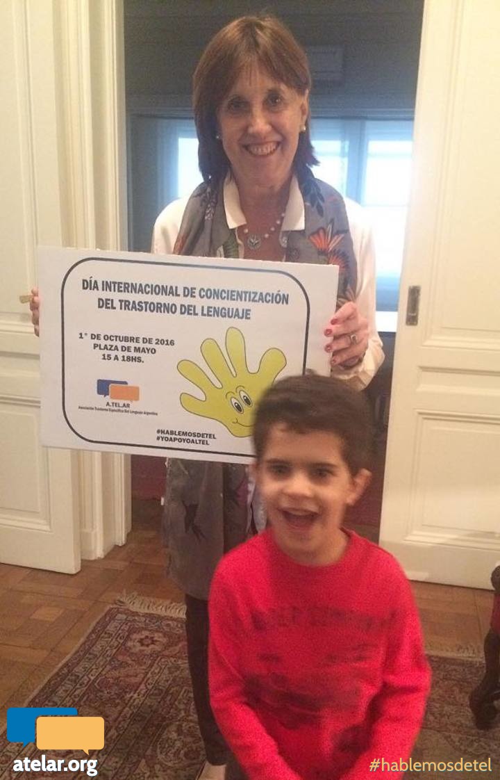 Isabel Muscari difundiendo el Día Internacional de Concientización del Trastorno del Lenguaje